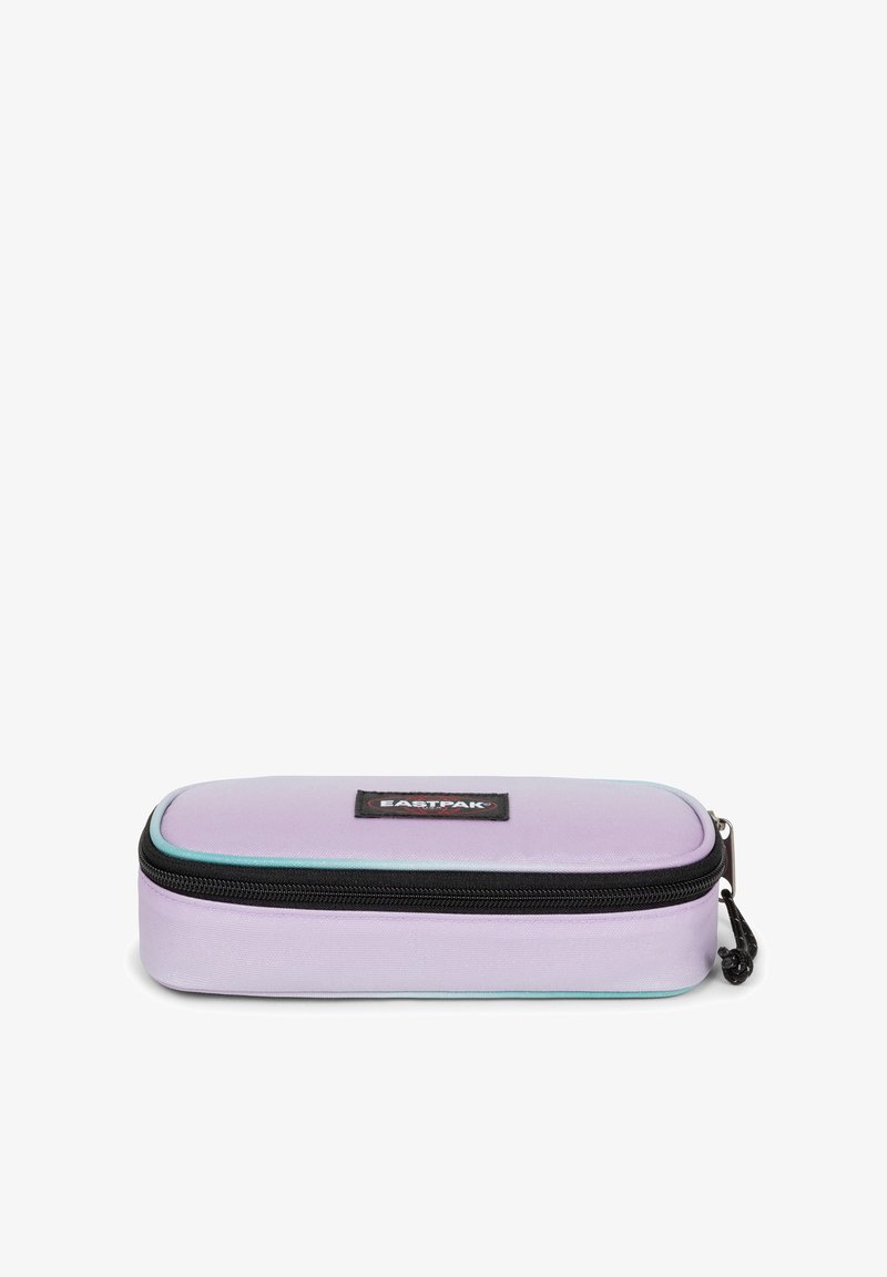 Purple zippered pencil case made of durable fabric, featuring a black Eastpak logo and accented zipper in teal. Rectangular shape with smooth texture.