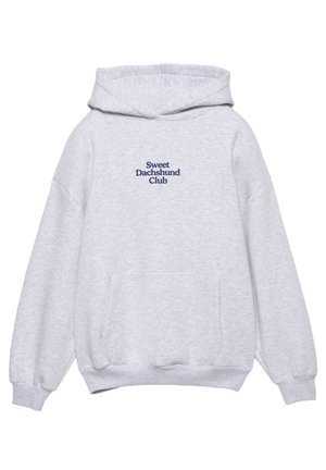 Felpa grigia realizzata in morbido tessuto, con tasca frontale e cappuccio. Sul petto c'è un testo blu navy che recita "Sweet Dachshund Club."