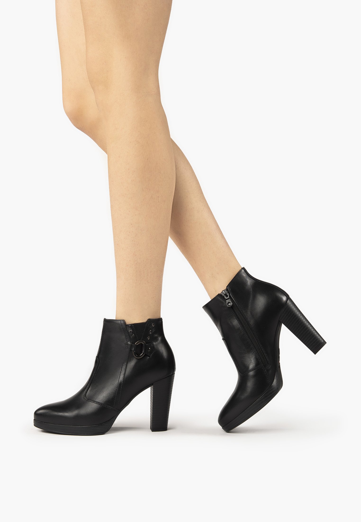 Tronchetti Estivi Outfit Tronchetti Eleganti Nero Giardini Nero