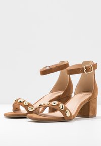 Steven New York TORSHELL - Sandals - cognac