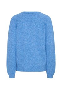 Maglione in lana di un tenue azzurro chiaro con maniche lunghe e polsini e orlo a coste, mostrato di spalle su uno sfondo bianco.