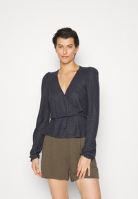ONLY Tall ONLSTEFFIE - Blusa - night sky