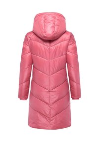 Roze gevoerde jas met een capuchon, voorzien van chevron-quilting, lange mouwen en elastische manchetten. Glad, glanzend oppervlak overal.