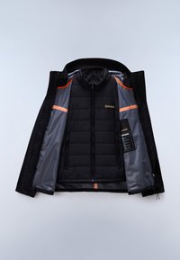 Czarna kurtka puchowa z szarą i pomarańczową podszewką, pokazana na otwarto, aby ukazać zapinane na suwak wewnętrzne kieszenie i metkę marki na piersi.