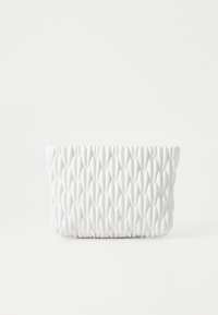 Seleccionado, off white