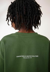 Next RELAXED FIT HEAVYWEIGHT SHORT SLEEVE 3 PACK - Apdrukāts T-krekls - green stone mauve