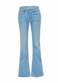 Pantalones vaqueros de corte acampanado en azul claro, confeccionados en denim, con una cintura entallada, cinco bolsillos y un ligero desgastado. Detalle de costura clásica en las costuras.