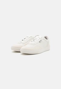 HUGO MORRIE - Baskets basses - white