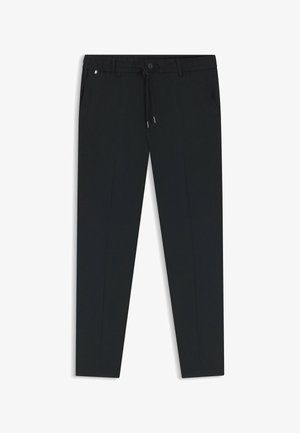 Schwarze Slim-Fit-Hose mit Knopf- und Kordelverschluss, Gürtelschlaufen und Seitentaschen, flach auf weißem Hintergrund präsentiert.