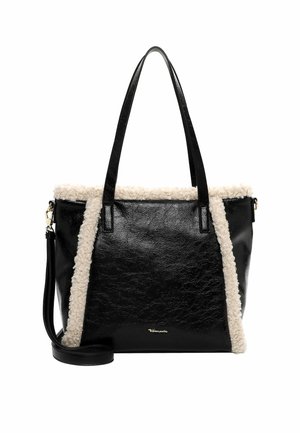 Zwarte neplederen tote bag met crèmekleurig schapenvachtaccent, dubbele stevige handvatten, een afneembare schouderriem en subtiele gouden logo-accenten.