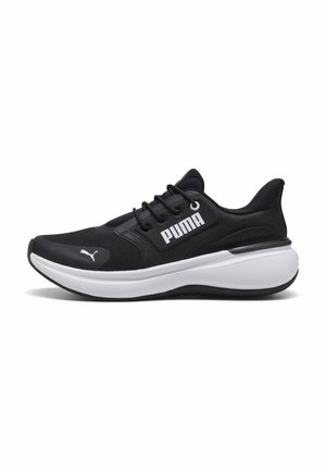Road running shoes - black white