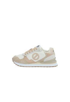 Beige en crèmekleurige sneakers met een combinatie van suède en mesh. Voorzien van een afgeronde neus, veters en een logo aan de zijkant. Rubber zool.