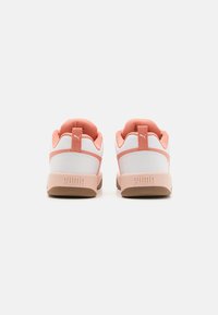 Puma PARK LIFESTYLE UNISEX - Sapatilhas de skate - white/deeva peach/island pink
