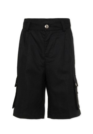 Pantaloncini cargo neri fino al ginocchio con passanti per cintura, chiusura frontale con bottoni e tasche laterali a pattina con dettagli a bottone.