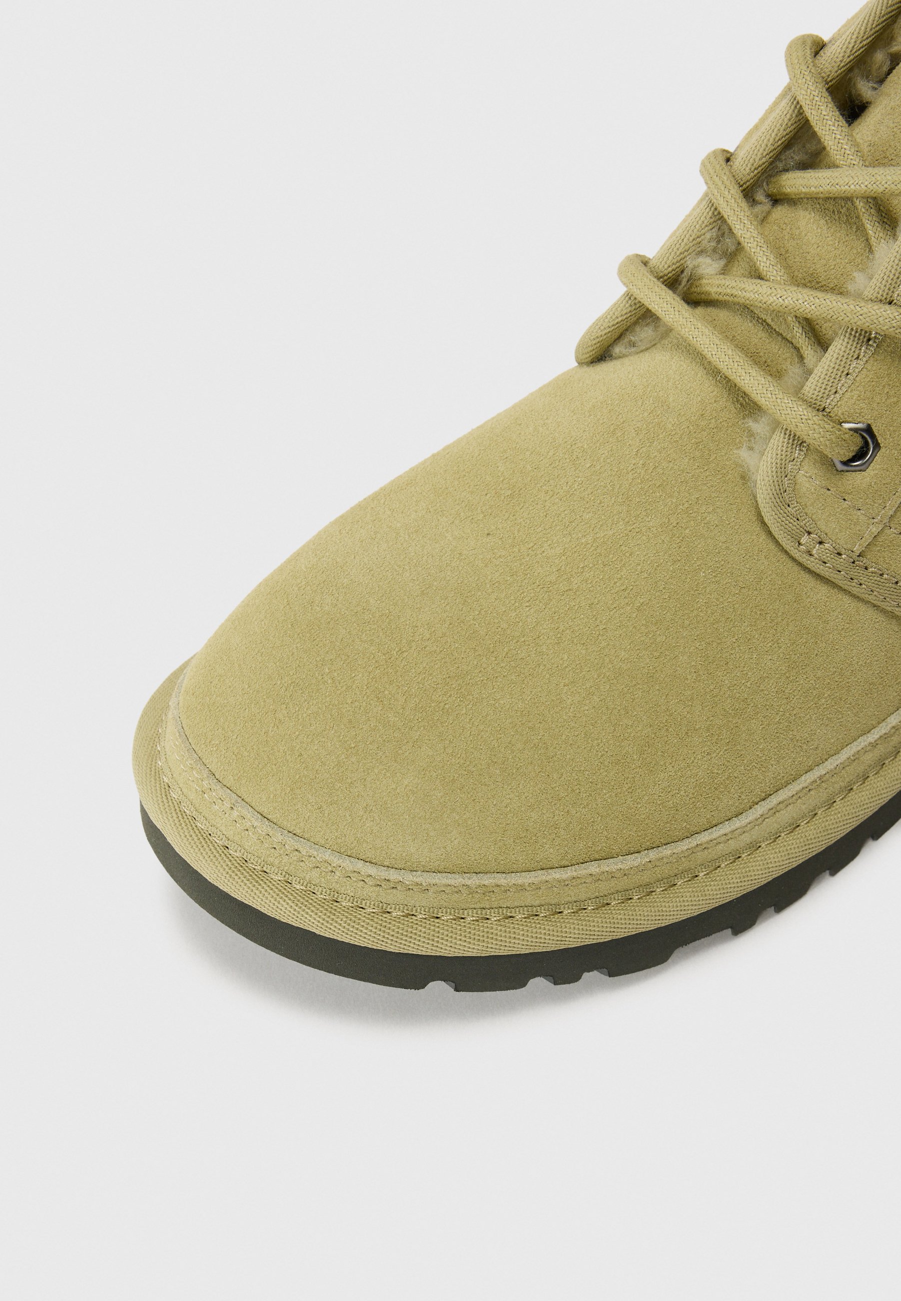 UGG NEUMEL - Lace-up ankle boots - muted brass/magnolia leaf