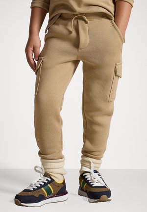 FLEECE CARGO JOGGER - Oldalzsebes nadrágok - vintage khaki