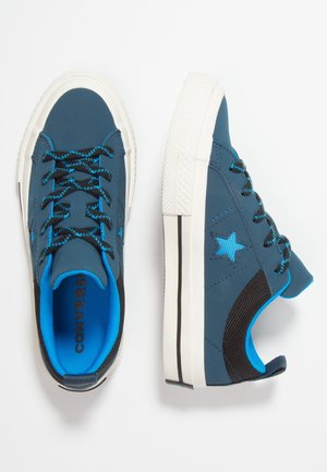 Matalavartiset tennarit - blue