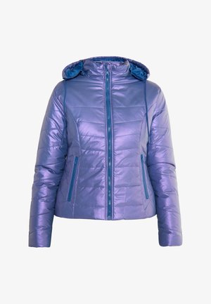 Lilla puffjakke med en blank finish, lynlås foran, justerbar hætte og sidelommer. T quiltet design med kontrasterende blå detaljer.