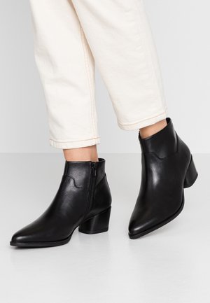 Vagabond, Boots à talons - black