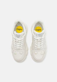 Buffalo CORIN HEART - Tossud - white
