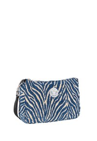 Pochette a strisce zebra blu e beige con zip argentata e bracciale nero, con un patch circolare del logo Joop! Jeans.