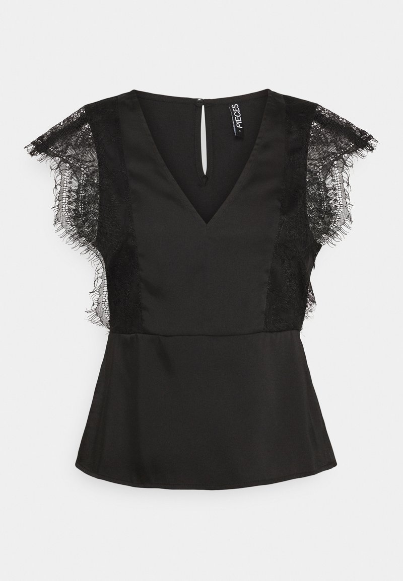 Top noir avec un décolleté en V, des manches courtes à dentelle et une fermeture en trou de serrure dans le dos. Tissu lisse avec des accents en dentelle sur les côtés.