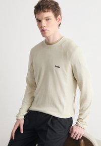 BOSS MOMENTUM LITE - Džemperis - light beige