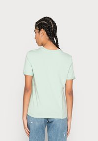 Pieces PCRIA FOLD UP SOLID TEE - T-shirt básica - silt green
