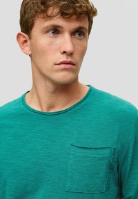 s.Oliver MIT AUFGESETZTER BRUSTTASCHE - Longsleeve - smaragd