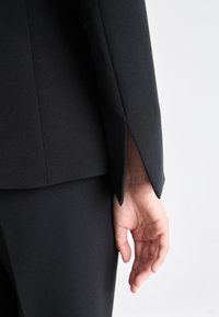 BOSS JABILIE - Blejzer - black