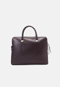 Mørkeblå læder arbejdstaske med afrundede håndtag, sølv hardware detaljer og lynlåslukning. Glat tekstur med en poleret finish.