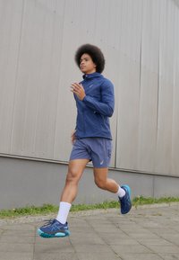 ASICS ROAD PACKABLE JACKET - Veste coupe-vent - blue expanse