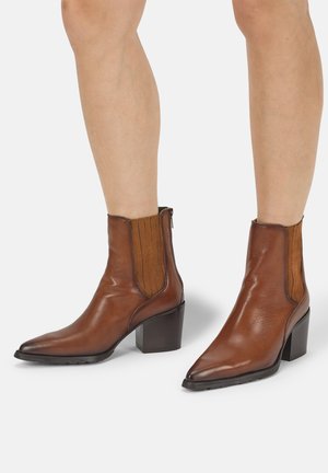Felmini, STIEFELETTE - Lage laarzen - namibia