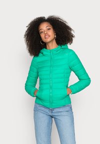 ONLY ONLTAHOE HOOD JACKET - Casaco leve - simply green