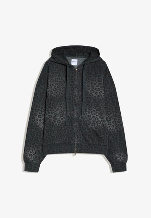 Hanorac gri închis cu fermoar, imprimeu cu leopard negru, buzunare frontale, glugă cu șnur și manșete striate.