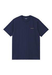 Camiseta azul marino de algodón, con mangas cortas y cuello redondo, que presenta un pequeño logo dorado en la parte izquierda del pecho.