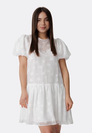 Laurella Robe de jour - white