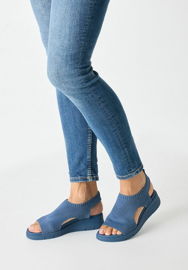 COMFORT - Keilsandalette - denim
