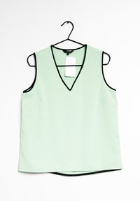 Next Top - green