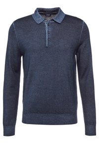 Marinefarbener Langarm-Polo-Pullover mit kontrastierendem Kragen, Drei-Knopf-Leiste und weicher Textur. Zartes Muster über den gesamten Stoff verteilt.