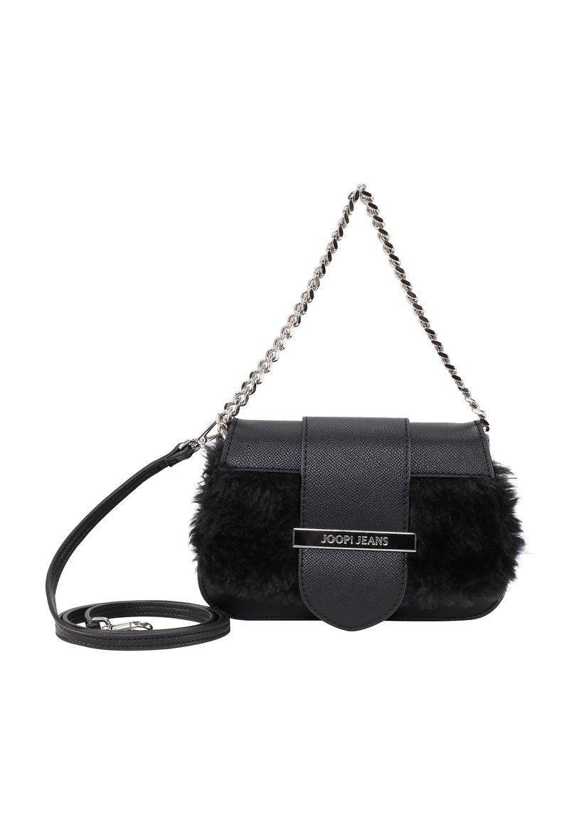 Czarna torebka z futerkiem z sztucznego włosia i teksturowanej skóry. Posiada srebrny łańcuszek i pasek. Zapięcie na klapkę z akcentem logo "JOOP JEANS".
