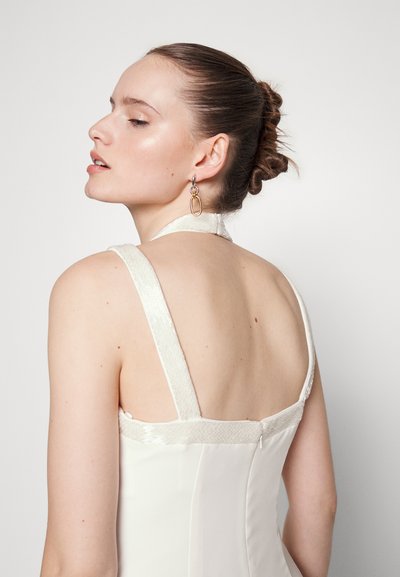 Halston ALLISON WEDDING GOWN IN STRETCH CREPE - Suknia balowa