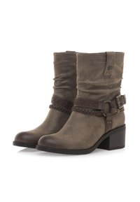 mtng Botines camperos - gris