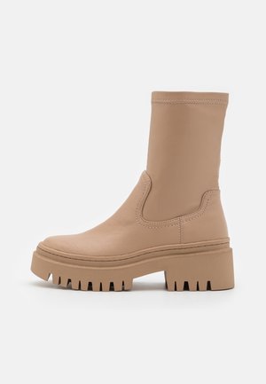 Stivali con plateau - beige
