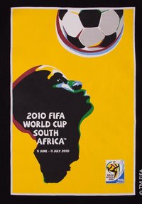 Poster voor de FIFA Wereldbeker 2010, met een zwarte silhouet van een hoofd tegen een gele achtergrond, met een voetbal erboven en tekst eronder.