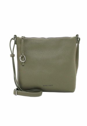 Sac bandoulière vert olive texturé avec tirette de fermeture éclair en anneau argenté, sangle réglable et logo SURI FREY embossé à l'avant.