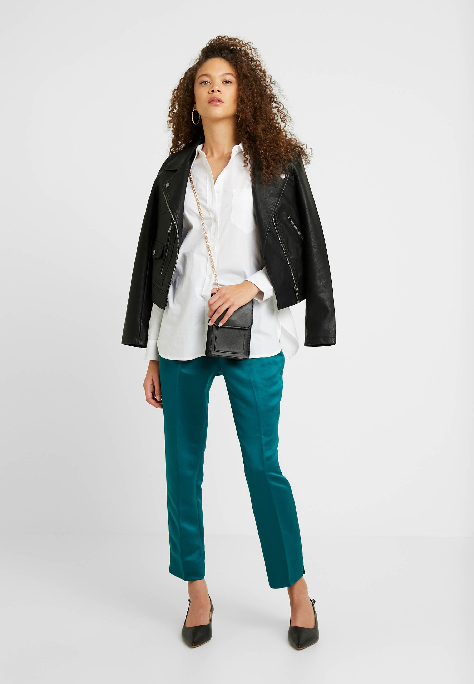 J.CREW PETITE CLASSIC FIT BOY Skjorte white Zalando.no J.CREW PETITE CLASSIC FIT BOY - Skjorte - white