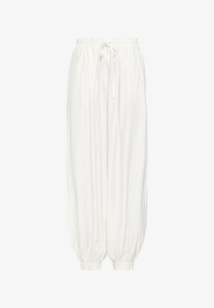 Bela široka hlače z navpičnimi tankimi sivimi črtami, elastičen pas z vrvico in nabranimi elastičnimi manšetami pri gležnjih.