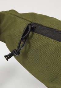Champion ICONS BELT BAG UNISEX - Sac banane - khaki