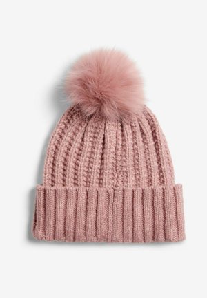 Rosa gestrickte Mütze mit gerippter Textur, versehen mit einem fluffigen Pom-Pom oben und einem breiten Saum am Rand.